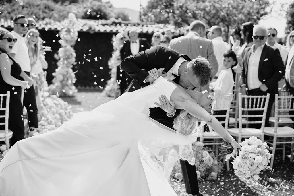 Algarve wedding ceremony in Solar do Paco photographed by Algarve wedding photographers and videographers Maria & Sandy