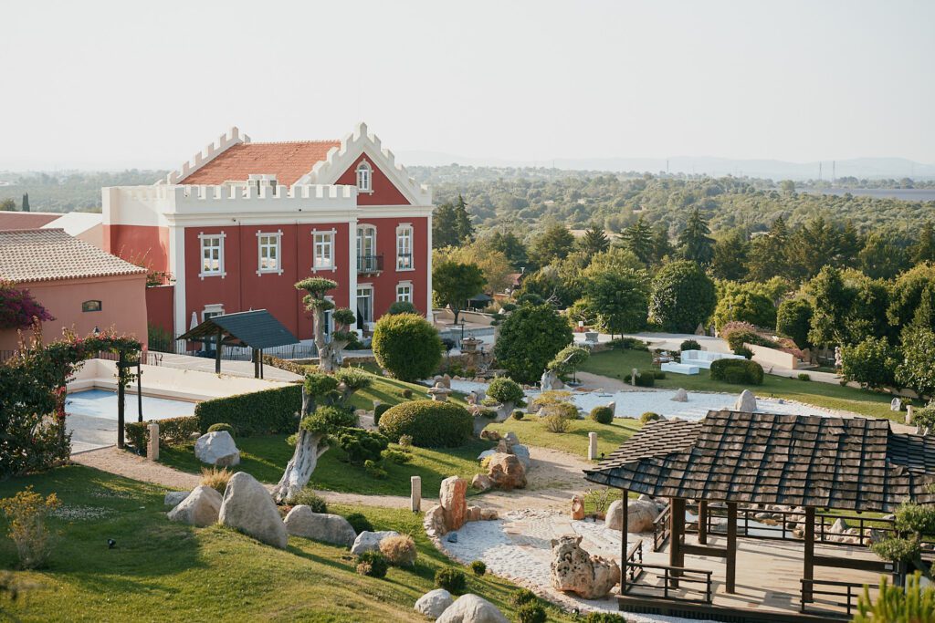 Beautiful Algarve wedding venue photographed by the best Algarve photographer Maria & Sandy