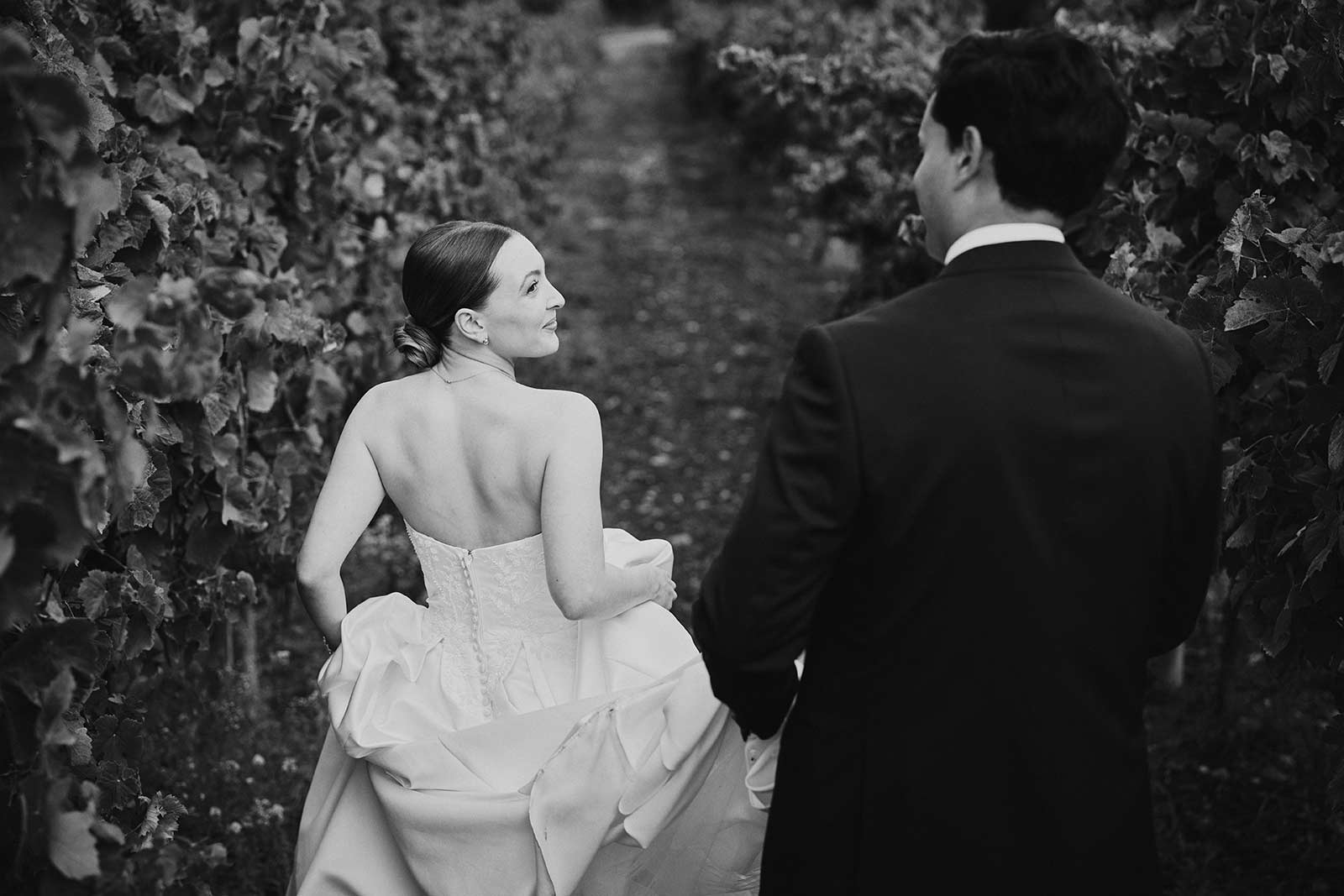 Hochzeitsfotografen & Filmemacher im Algarve, spezialisiert auf cinematische, hochwertige Hochzeitsfilme und emotionale Hochzeitsfotografie.