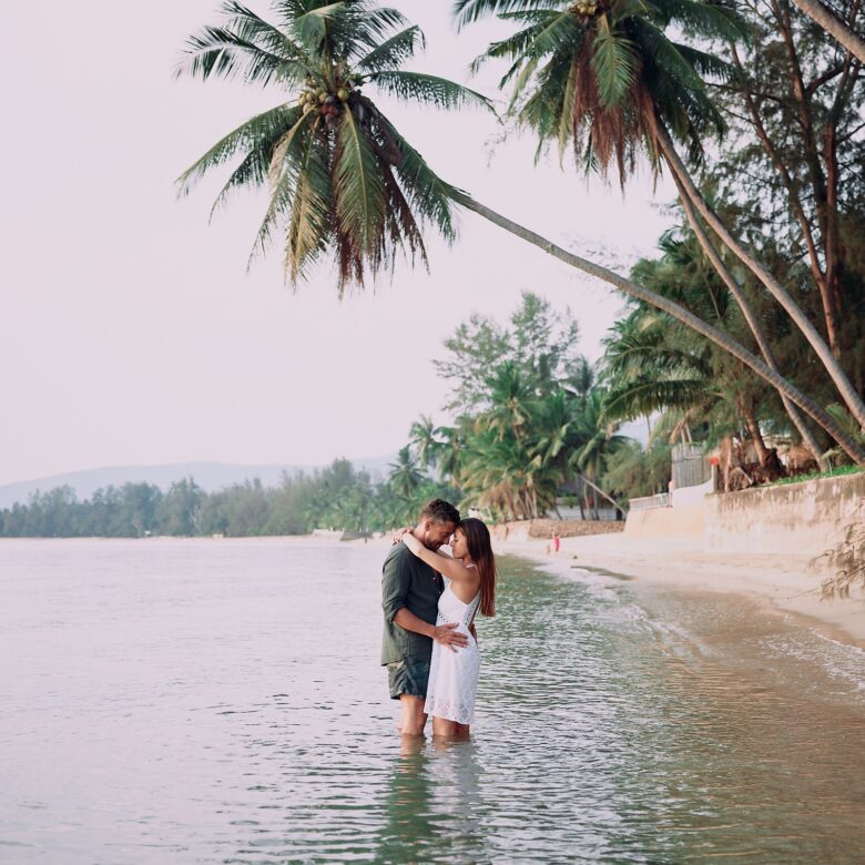 Wedding Film Destination Wedding in Koh Samui, filmed by Maria & Sandy, Portugal Wedding Photographers
